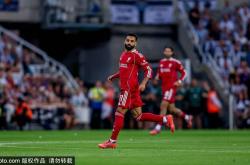 先奶为敬！萨拉赫(hè)：阿森纳是夺冠头号热门 曼城(chéng)也有希望