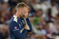 专家批评西(xī)汉姆联球员“不够好”，跑起来像没有臀部一样