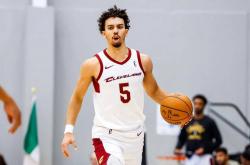 伯纳德加盟明尼苏达森(sēn)林狼，夏联表現(xiàn)蒙羞