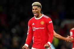 今日足球：富(fù)勒姆vs曼联、比(bǐ)利亞(yà)雷亞(yà)尔vs赫罗纳