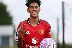 曼联15岁小梅西跟训一(yī)线队，俱乐部全(quán)力爲(wèi)未来之星铺路