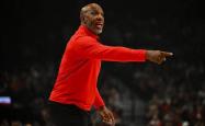 NBA教练变情报贩子！比卢普斯涉操控比赛案件，波特兰开拓者矇(méng)羞