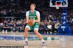 夏洛特黄蜂迎战密尔沃基雄鹿，力争止住三连败