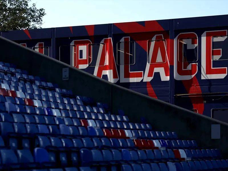 首冠来了！利物浦夺冠不是好事，社区盾魔咒延续，水晶宫还在上诉