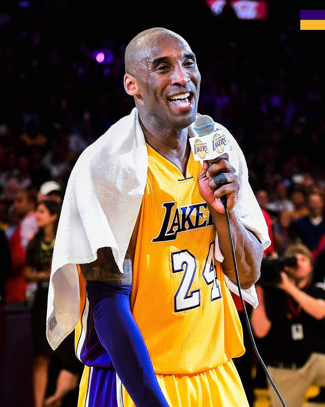 湖人官方祝科比生日快乐!詹姆斯致敬传奇 瓦妮莎晒恩爱照怀念科比