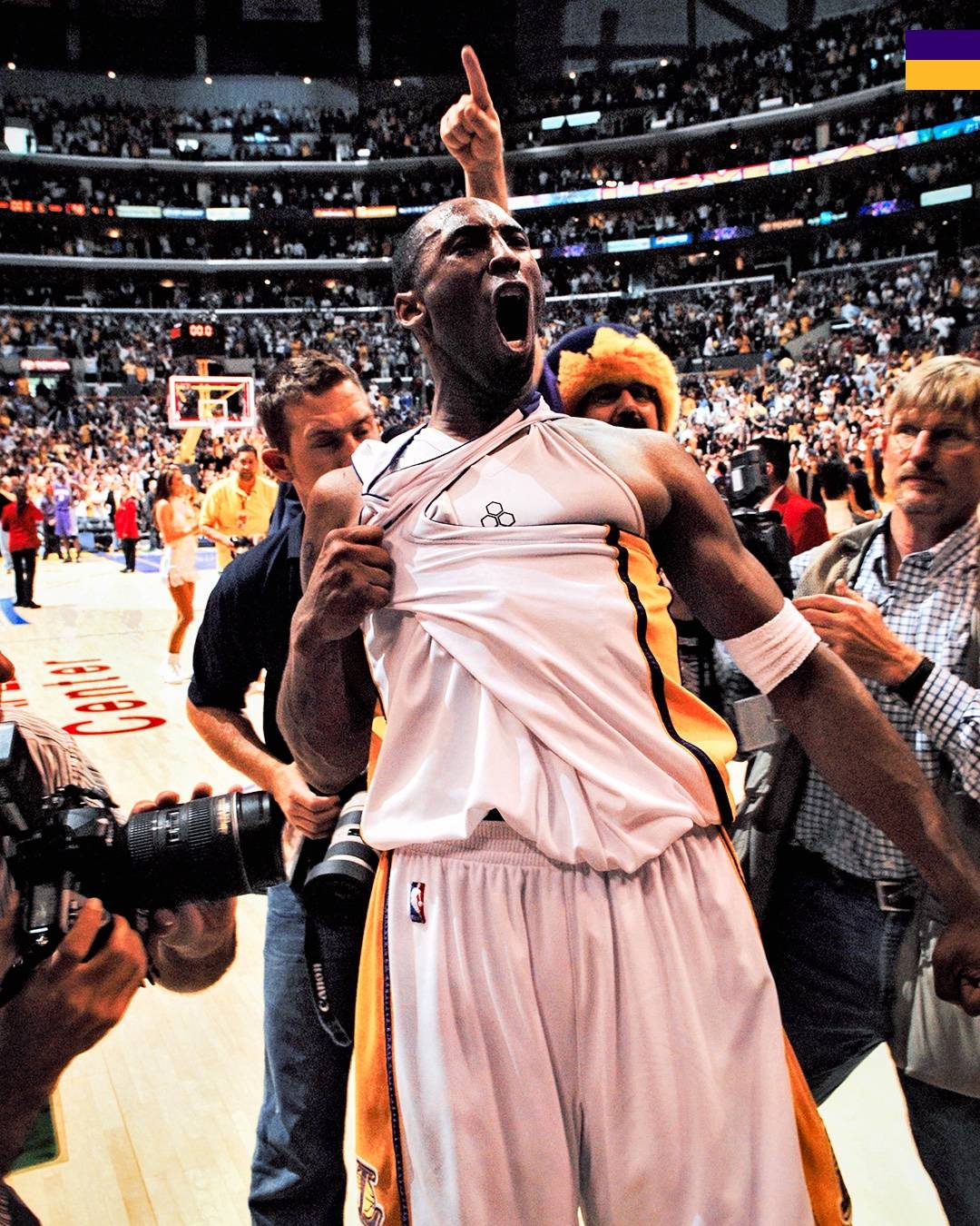 湖人官方祝科比生日快乐!詹姆斯致敬传奇 瓦妮莎晒恩爱照怀念科比