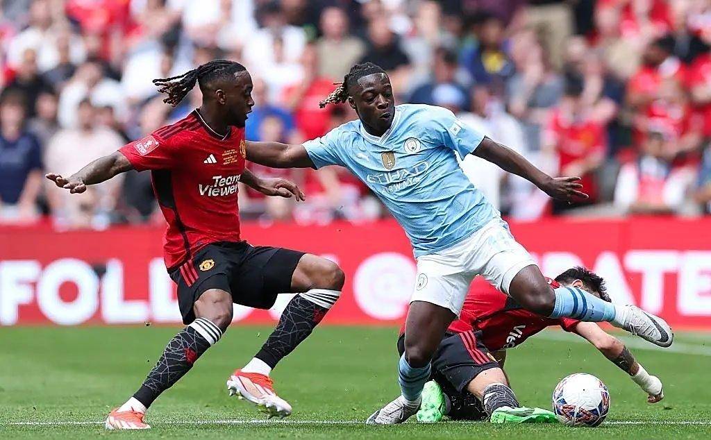 英超-布莱顿1-2曼城:积分被曼联超过,曼城越来越像曼联了|前瞻