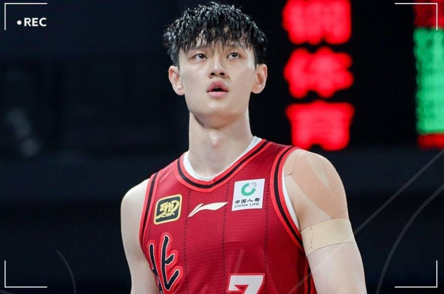 CBA最新消息!李晓旭成为助教,广东追逐萨姆纳,曾凡博将和篮网会合