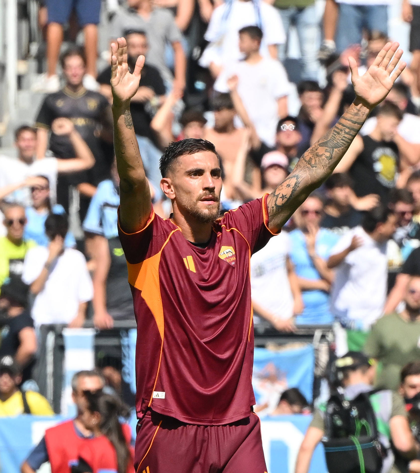 (体育)足球——意甲:罗马胜拉齐奥