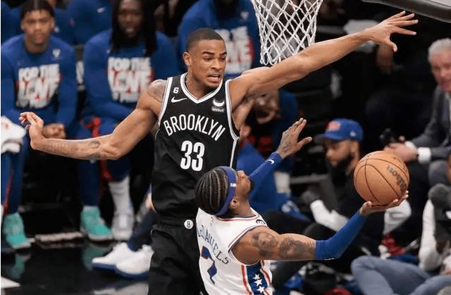 在揭幕战惨败金州勇士后,湖人或考虑拿下篮网32+22怪兽中锋