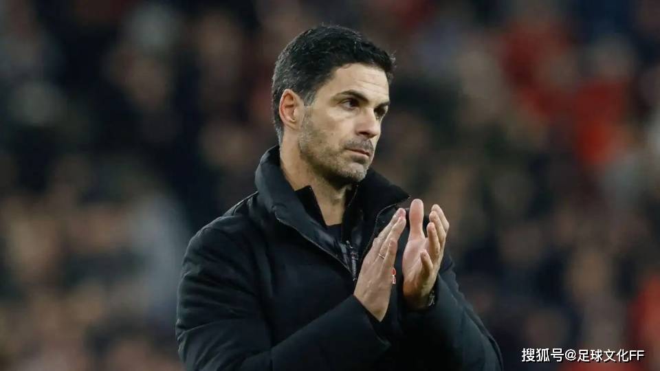 阿森纳在与巴塞罗那的西甲球星争夺战中领先，此前该报价遭到拒绝，而阿尔特塔则表示他“想要出售”一名枪手球员。