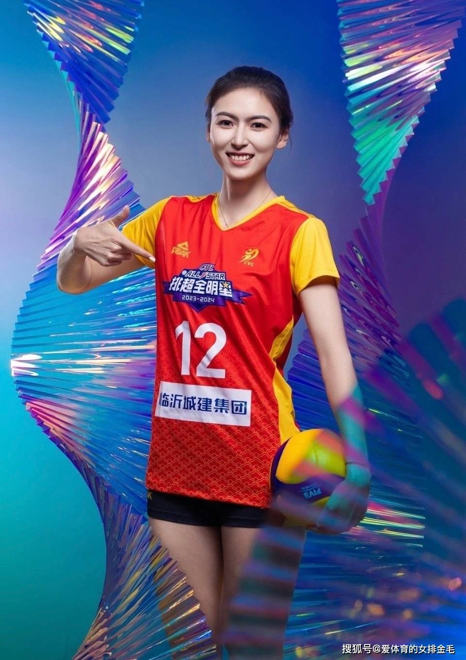 缪伊雯留洋打世俱杯,娜塔丽亚不来天津了?王媛媛抵达土耳其