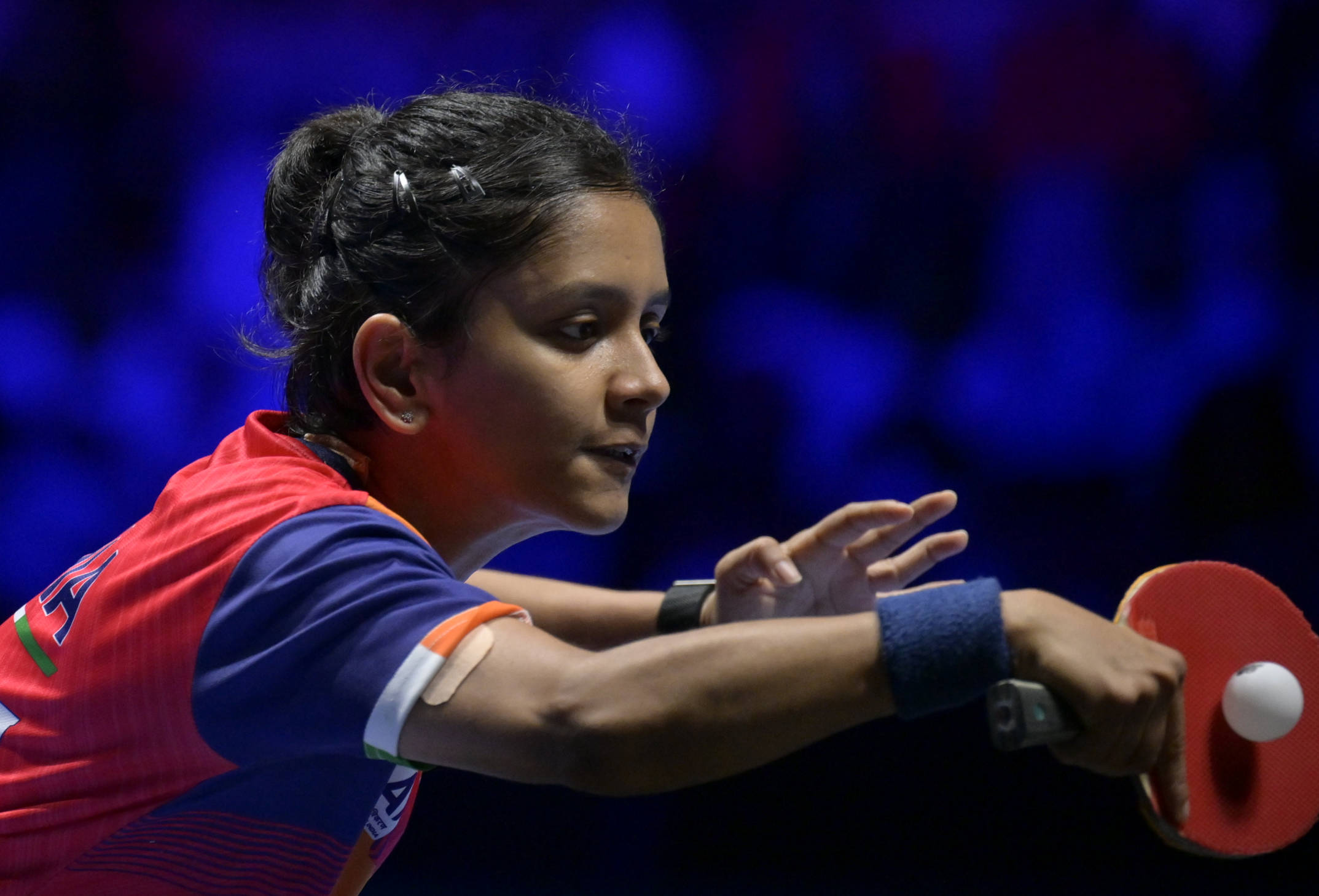 （体育）乒乓球——世界杯女单小组赛：王曼昱胜斯莉嘉·阿库拉